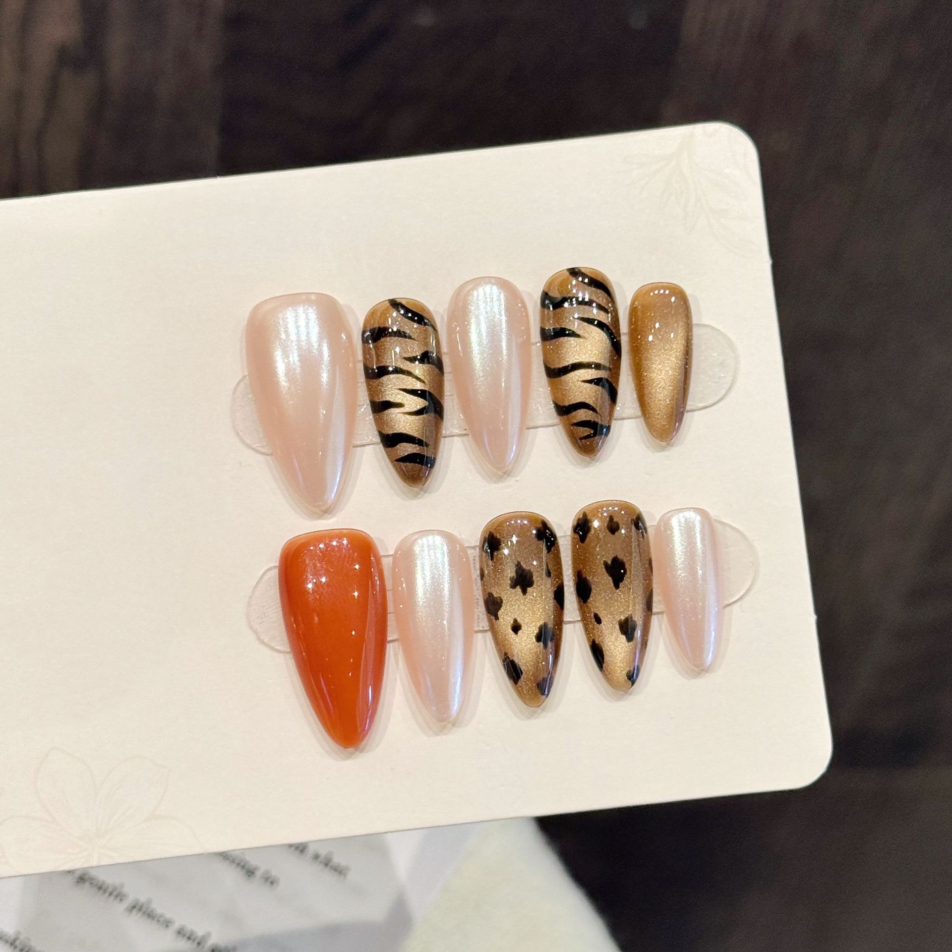 10 pz Fatti A Mano Mandorla Pr - Nail Art Zebra Design recensione e prezzo